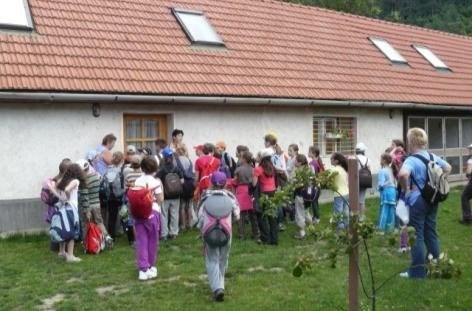 Az iskola története képekben